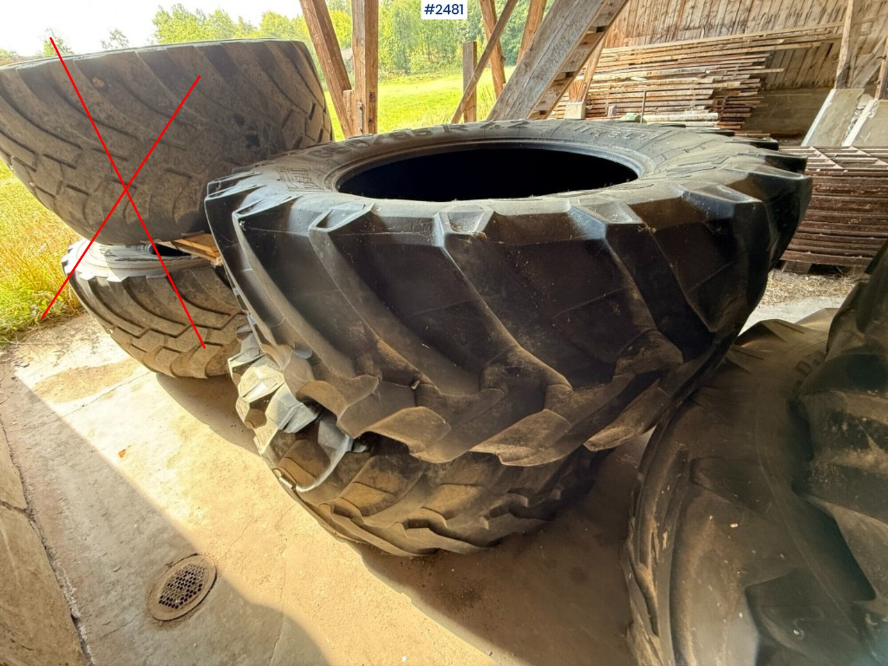 2 tires for tractor Pirelli 650/65R42 - Neumático para Maquinaria agrícola: foto 2 2 tires for tractor Pirelli 650/65R42 - Neumático para Maquinaria agrícola: foto 2