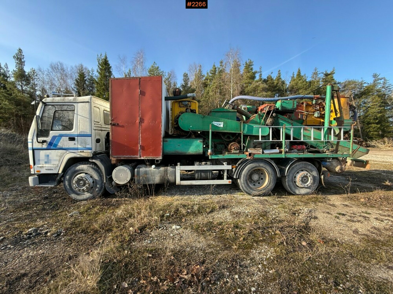 Volvo FL10 6x2 with mobile grain mill - Camión: foto 5 Volvo FL10 6x2 with mobile grain mill - Camión: foto 5