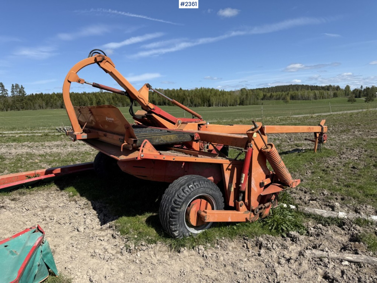 Crusher Kverneland Taarup 4040C with rake - Maquinaria de henificación: foto 3 Crusher Kverneland Taarup 4040C with rake - Maquinaria de henificación: foto 3