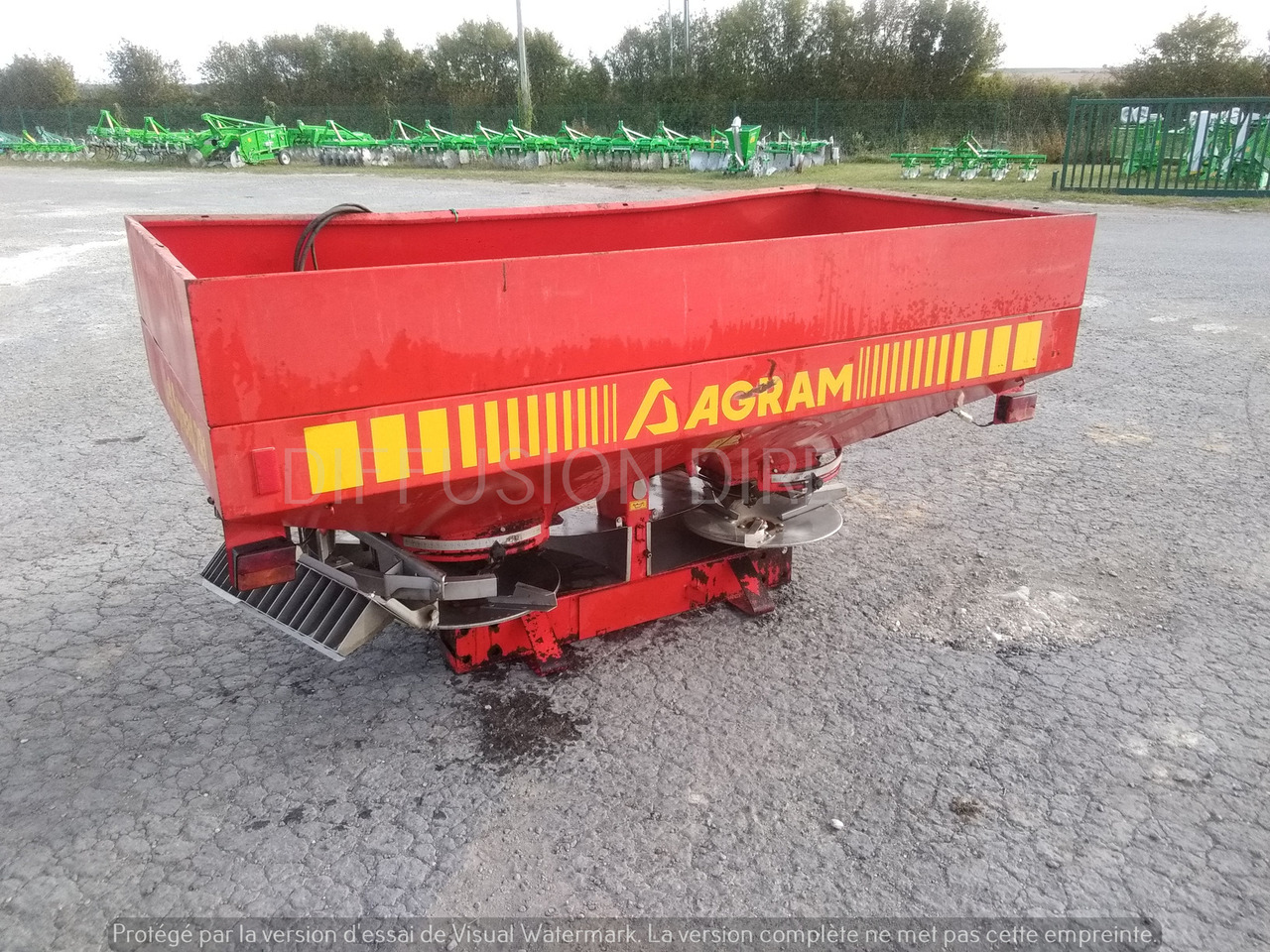 AGRAM DISTRIBUTEUR D'ENGRAIS JET SPREAD 281 - Esparcidor de fertilizantes: foto 4 AGRAM DISTRIBUTEUR D'ENGRAIS JET SPREAD 281 - Esparcidor de fertilizantes: foto 4