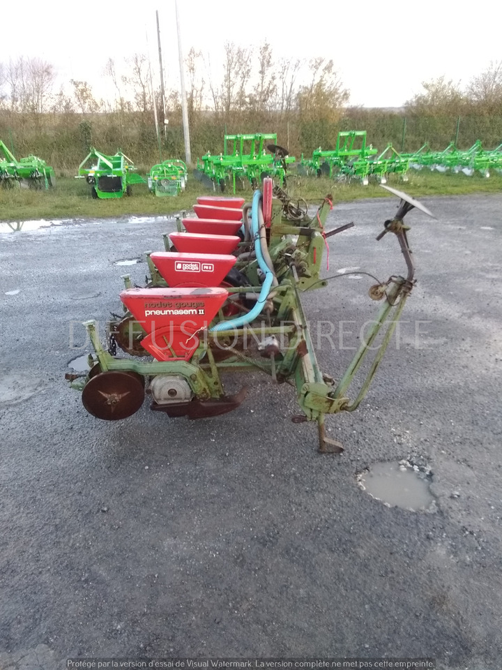 NODET SEMOIR MONOGRAINE PN II - Sembradora de precisión: foto 4 NODET SEMOIR MONOGRAINE PN II - Sembradora de precisión: foto 4