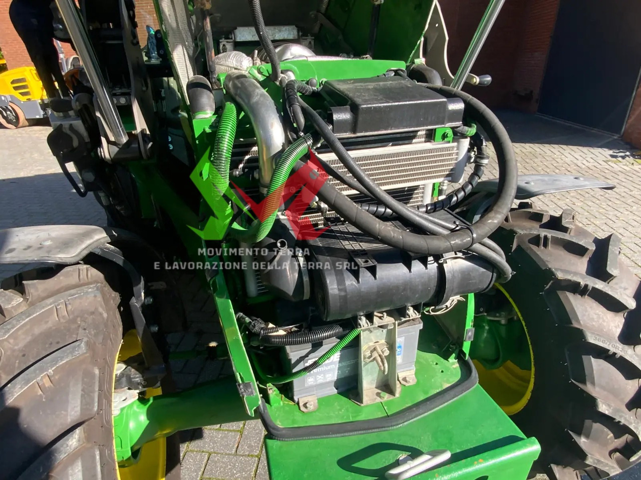 John Deere 5090G - Tractor: foto 5 John Deere 5090G - Tractor: foto 5