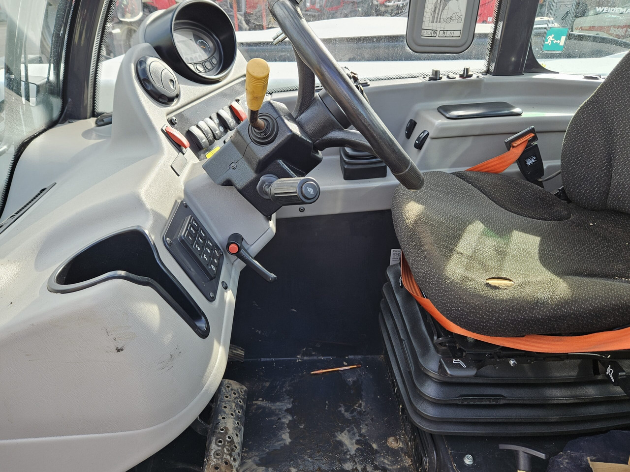 2019 Bobcat TL4380, good condition machine - Manipulador telescópico: foto 4 2019 Bobcat TL4380, good condition machine - Manipulador telescópico: foto 4