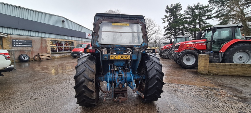 Ford 4600 - Tractor: foto 3 Ford 4600 - Tractor: foto 3
