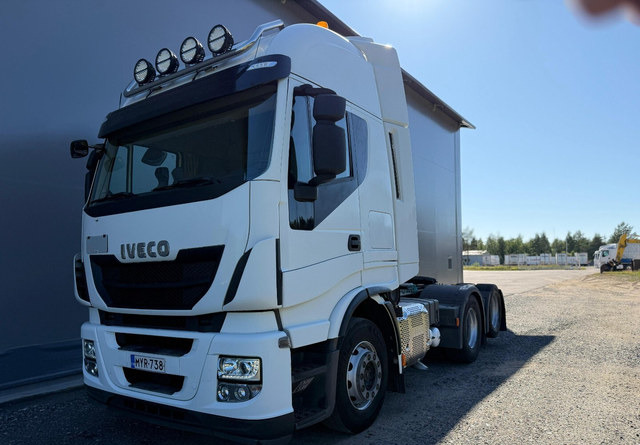 Iveco Stralis 440 6x2 - Cabeza tractora: foto 2 Iveco Stralis 440 6x2 - Cabeza tractora: foto 2