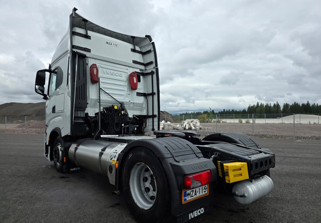IvecoS-Way 460 4x2 LNG / LBG - Cabeza tractora: foto 3 IvecoS-Way 460 4x2 LNG / LBG - Cabeza tractora: foto 3
