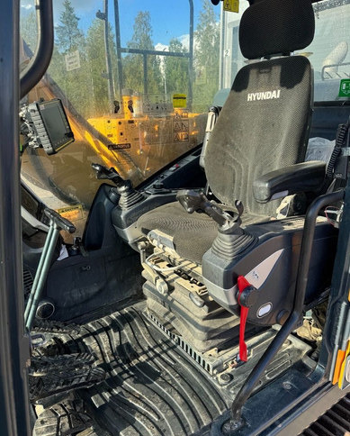 Leasing de  HyundaiHX160L + Engcon HyundaiHX160L + Engcon: foto 11