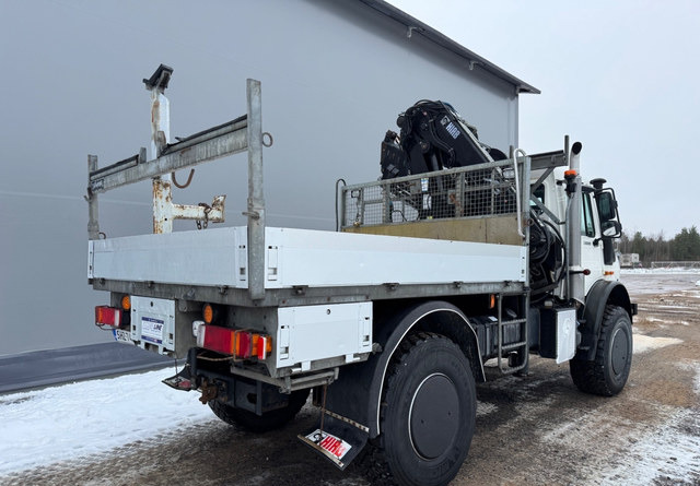 Mercedes-BenzUnimog U5000 + Nosturi Hiab 099 E-4 - Camión caja abierta, Camión grúa: foto 5 Mercedes-BenzUnimog U5000 + Nosturi Hiab 099 E-4 - Camión caja abierta, Camión grúa: foto 5