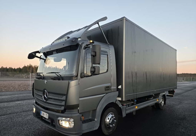 Mercedes-BenzAtego 4x2 Special - Otra maquinaria: foto 1 Mercedes-BenzAtego 4x2 Special - Otra maquinaria: foto 1