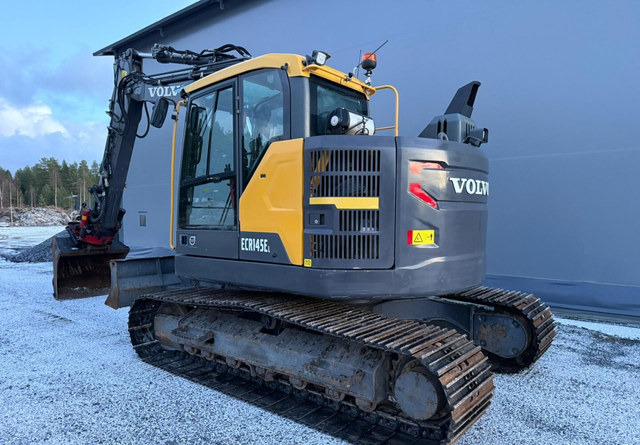 VolvoECR145EL + Rototilt - Excavadora de cadenas: foto 2 VolvoECR145EL + Rototilt - Excavadora de cadenas: foto 2