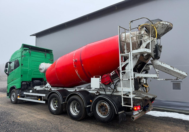 VolvoFH16 650 8x4 - Camión hormigonera: foto 4 VolvoFH16 650 8x4 - Camión hormigonera: foto 4