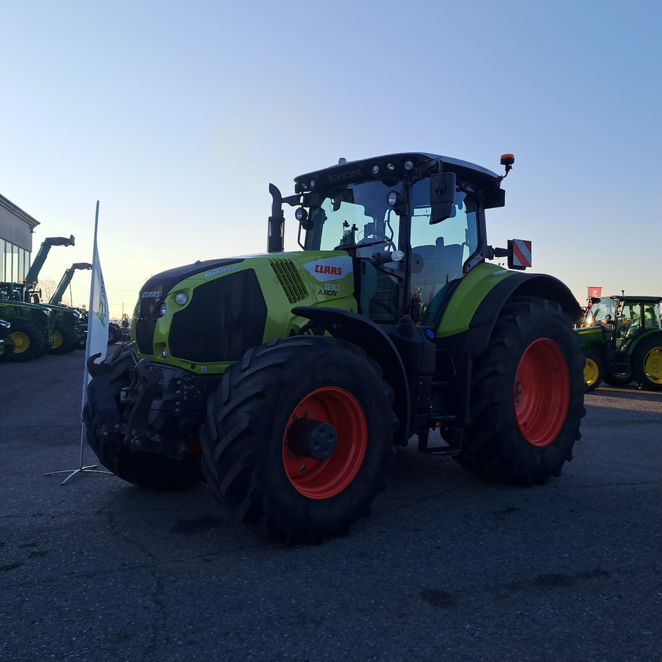 CLAAS 830 AXION - Tractor: foto 1 CLAAS 830 AXION - Tractor: foto 1