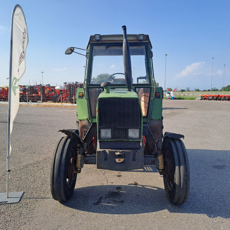 FENDT 303 LS FARMER - Tractor: foto 2 FENDT 303 LS FARMER - Tractor: foto 2