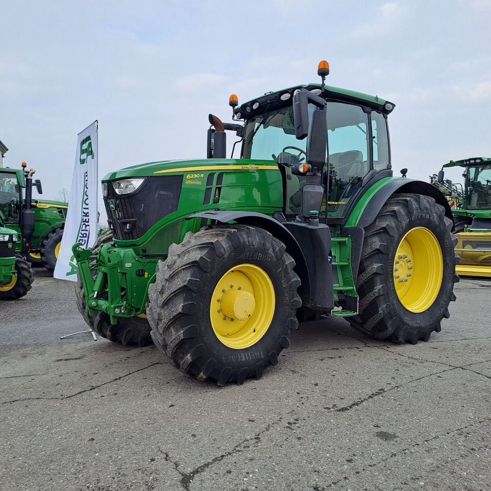 JOHN DEERE 6230R PREMIUM EDITION - Tractor: foto 1 JOHN DEERE 6230R PREMIUM EDITION - Tractor: foto 1