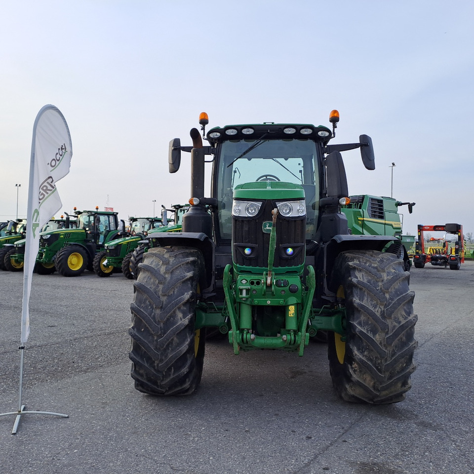 JOHN DEERE 6250R PREMIUM EDITION - Tractor: foto 2 JOHN DEERE 6250R PREMIUM EDITION - Tractor: foto 2