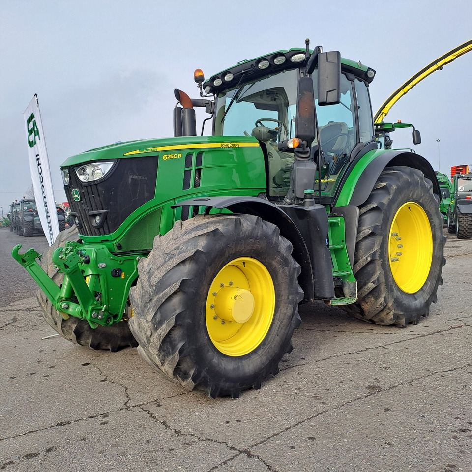 JOHN DEERE 6250R PREMIUM EDITION - Tractor: foto 1 JOHN DEERE 6250R PREMIUM EDITION - Tractor: foto 1