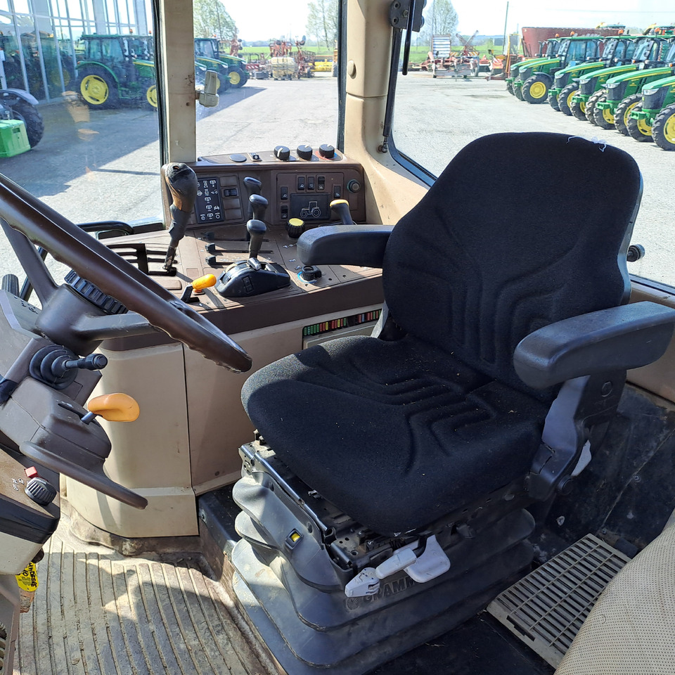JOHN DEERE 6910 - Tractor: foto 5 JOHN DEERE 6910 - Tractor: foto 5