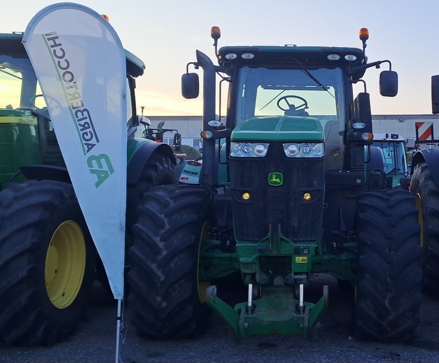 JOHN DEERE 7230R - ASTA AGRIBERTOCCHI - Otra maquinaria: foto 1 JOHN DEERE 7230R - ASTA AGRIBERTOCCHI - Otra maquinaria: foto 1