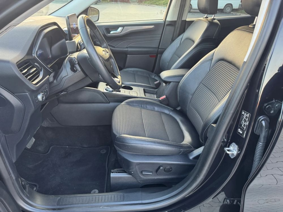Ford Kuga Ford 2.0 EcoBlue AWD Titanium X Kamery - Coche: foto 5 Ford Kuga Ford 2.0 EcoBlue AWD Titanium X Kamery - Coche: foto 5