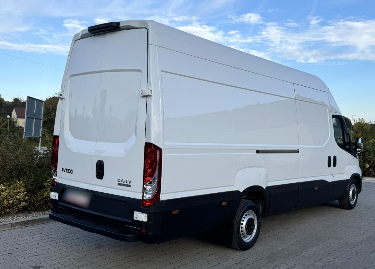 Iveco Daily L4H3 3.0 180KM Hi-matic LED KAMERA Bezwypadkowy Salon PL FV23 - Furgón: foto 4 Iveco Daily L4H3 3.0 180KM Hi-matic LED KAMERA Bezwypadkowy Salon PL FV23 - Furgón: foto 4