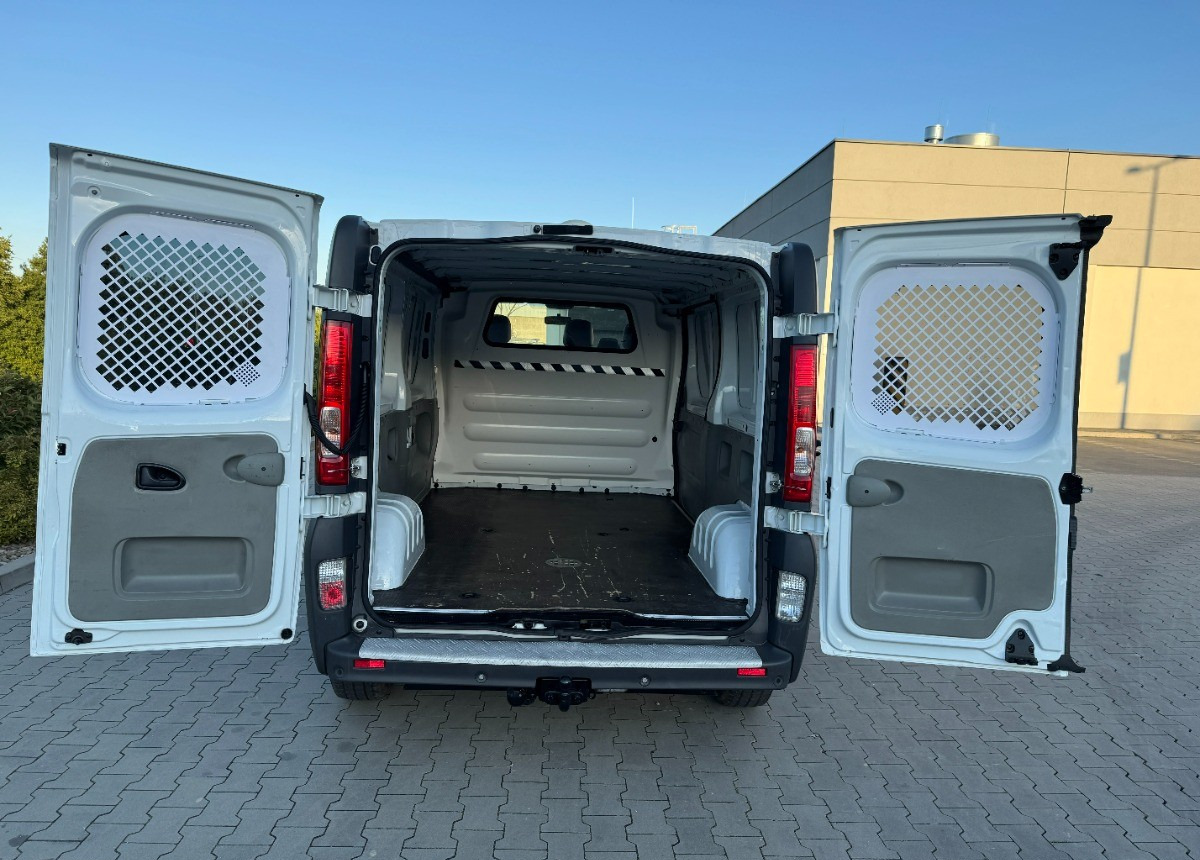 Renault Trafic 2.0 DCI 115KM LONG 2012 Rok Klimatyzacja Nawigacja BEZWYPADKOWY - Furgón: foto 5 Renault Trafic 2.0 DCI 115KM LONG 2012 Rok Klimatyzacja Nawigacja BEZWYPADKOWY - Furgón: foto 5