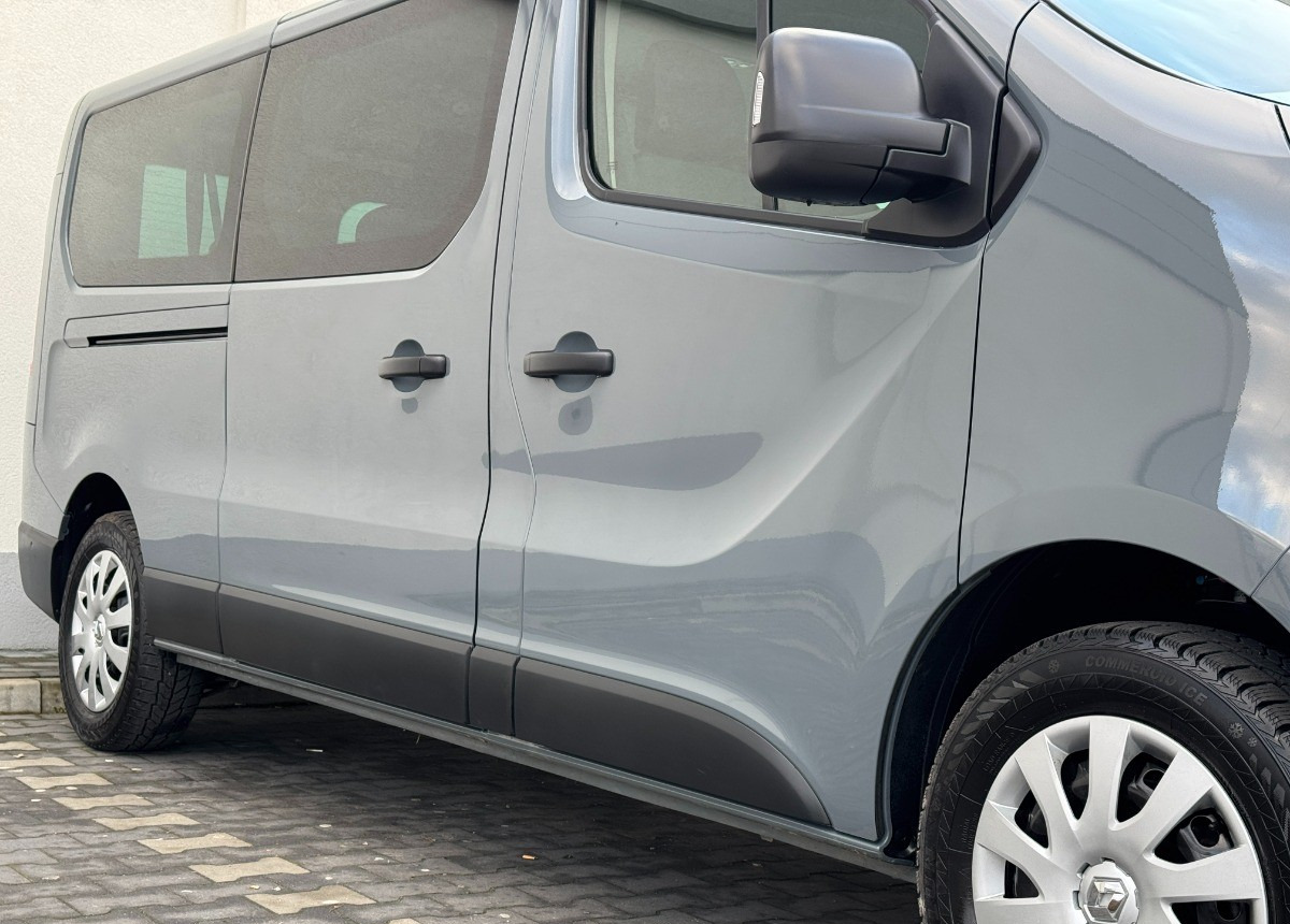 Minibús, Furgoneta de pasajeros Renault Trafic Long 9 osobowy 2.0 DCI 150 KM Rok 2023 Przewóz osób niepełnosprawnych: foto 13 Minibús, Furgoneta de pasajeros Renault Trafic Long 9 osobowy 2.0 DCI 150 KM Rok 2023 Przewóz osób niepełnosprawnych: foto 13