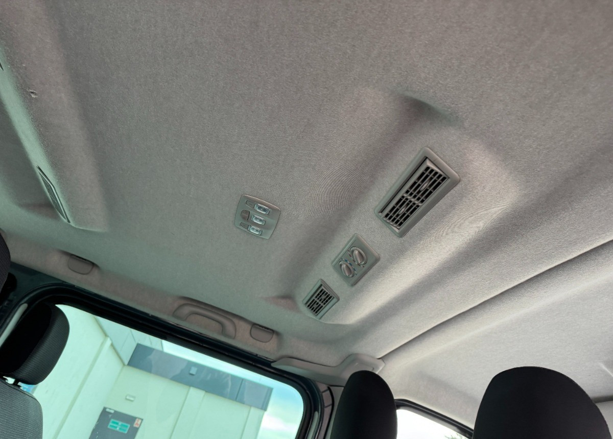 Minibús, Furgoneta de pasajeros Renault Trafic Long 9 osobowy 2.0 DCI 150 KM Rok 2023 Przewóz osób niepełnosprawnych: foto 36 Minibús, Furgoneta de pasajeros Renault Trafic Long 9 osobowy 2.0 DCI 150 KM Rok 2023 Przewóz osób niepełnosprawnych: foto 36