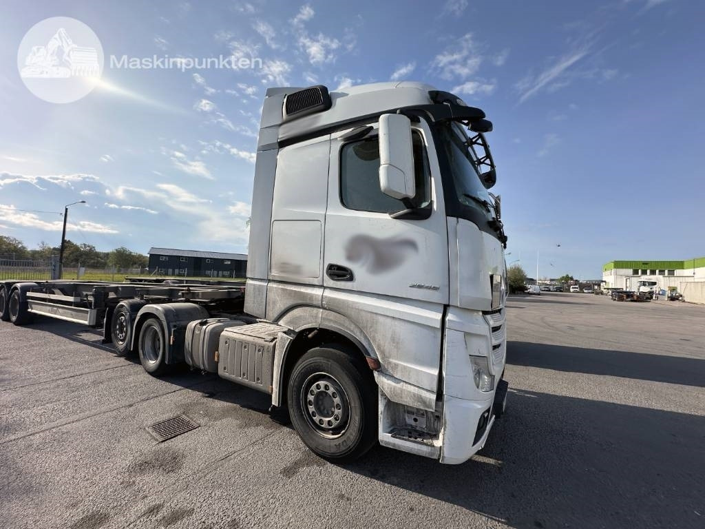 Mercedes-Benz Actros 2545 - Cabeza tractora: foto 3 Mercedes-Benz Actros 2545 - Cabeza tractora: foto 3