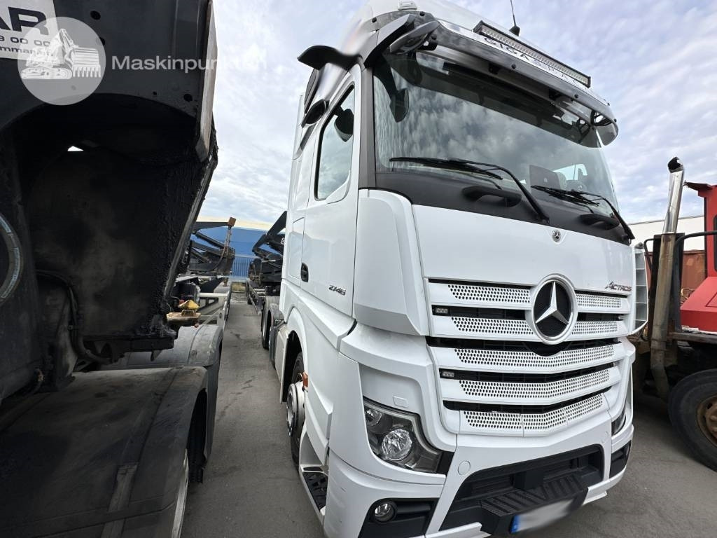 Mercedes-Benz Actros 2746 Puscher - Cabeza tractora: foto 1 Mercedes-Benz Actros 2746 Puscher - Cabeza tractora: foto 1