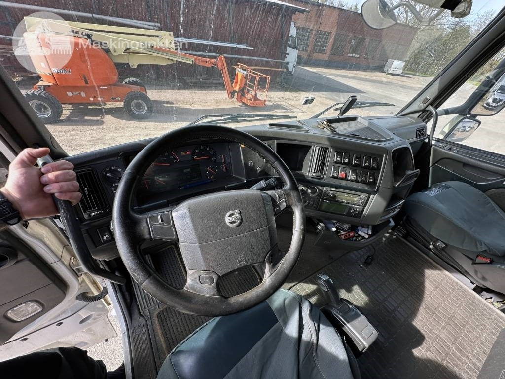 Cabeza tractora Volvo FH 460: foto 19