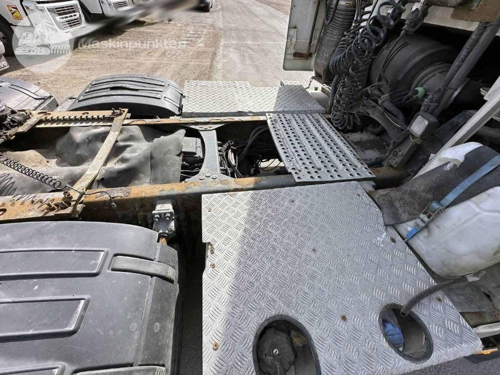 Cabeza tractora Volvo FH 460: foto 43