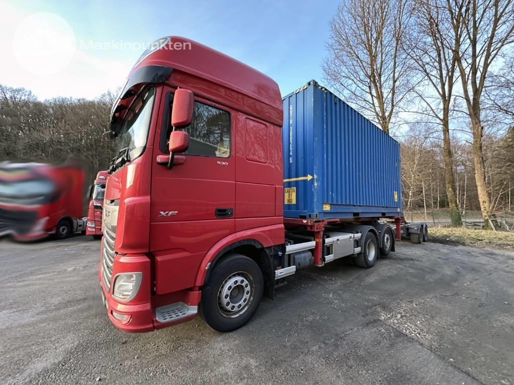 DAF XF 530 - Camión portacontenedore/ Intercambiable: foto 4 DAF XF 530 - Camión portacontenedore/ Intercambiable: foto 4