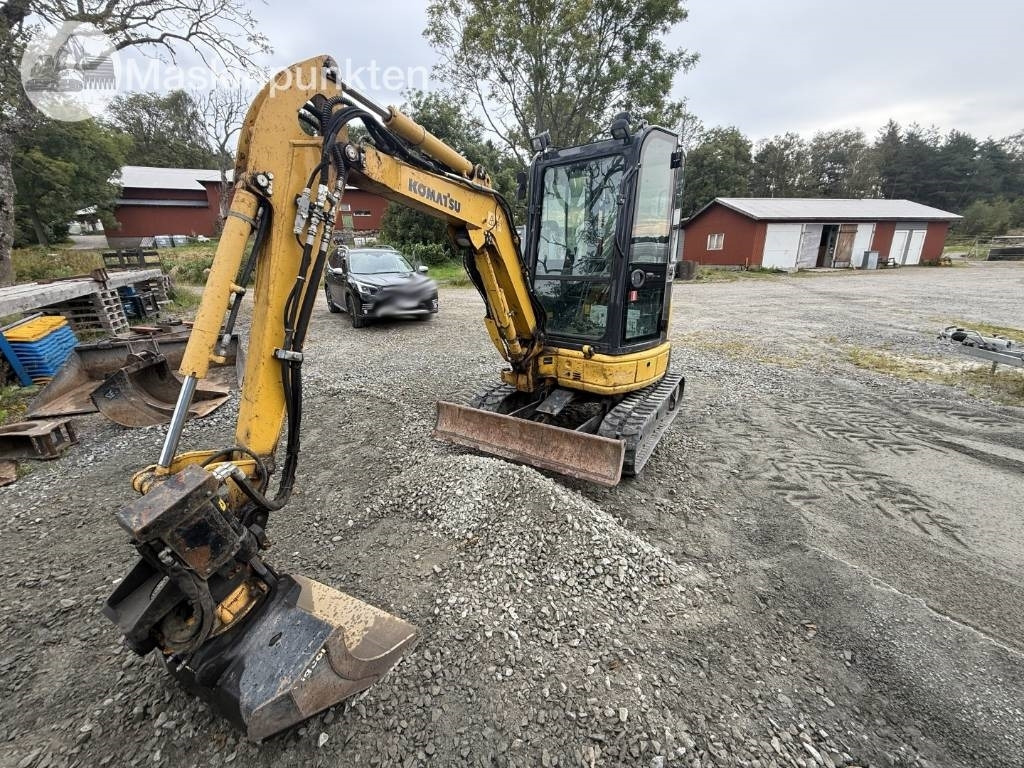 Komatsu PC 26 MR - Miniexcavadora: foto 1 Komatsu PC 26 MR - Miniexcavadora: foto 1