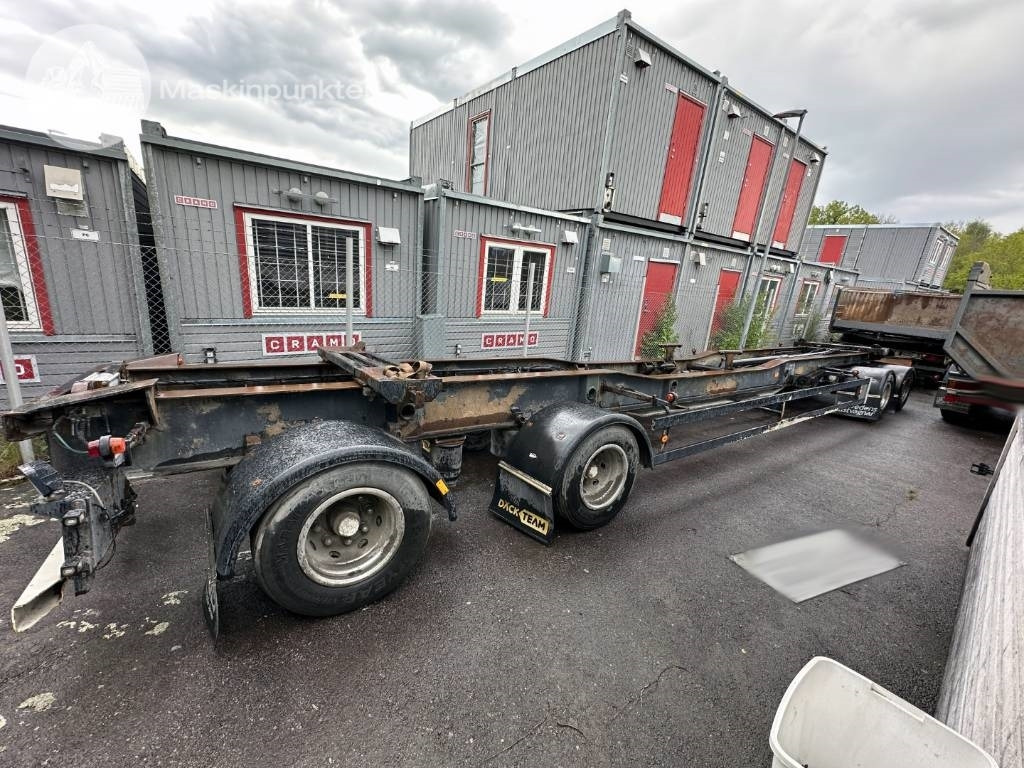 Mjölbysläpet VFP4-12,5-3 - Remolque multilift/ Portacontenedores de cadenas: foto 3 Mjölbysläpet VFP4-12,5-3 - Remolque multilift/ Portacontenedores de cadenas: foto 3