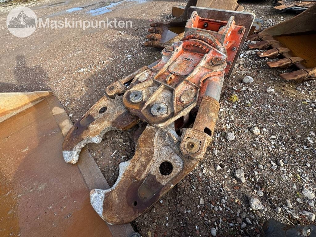 NPK SV 250 - Cizalla de demolición: foto 1 NPK SV 250 - Cizalla de demolición: foto 1