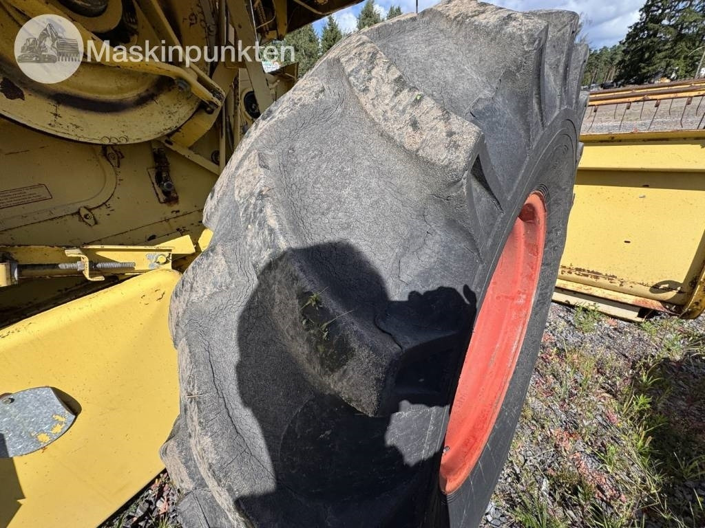 Cosechadora de granos New Holland 1530: foto 26 Cosechadora de granos New Holland 1530: foto 26