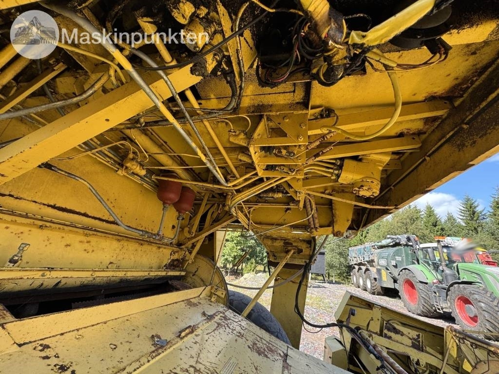 Cosechadora de granos New Holland 1530: foto 29 Cosechadora de granos New Holland 1530: foto 29