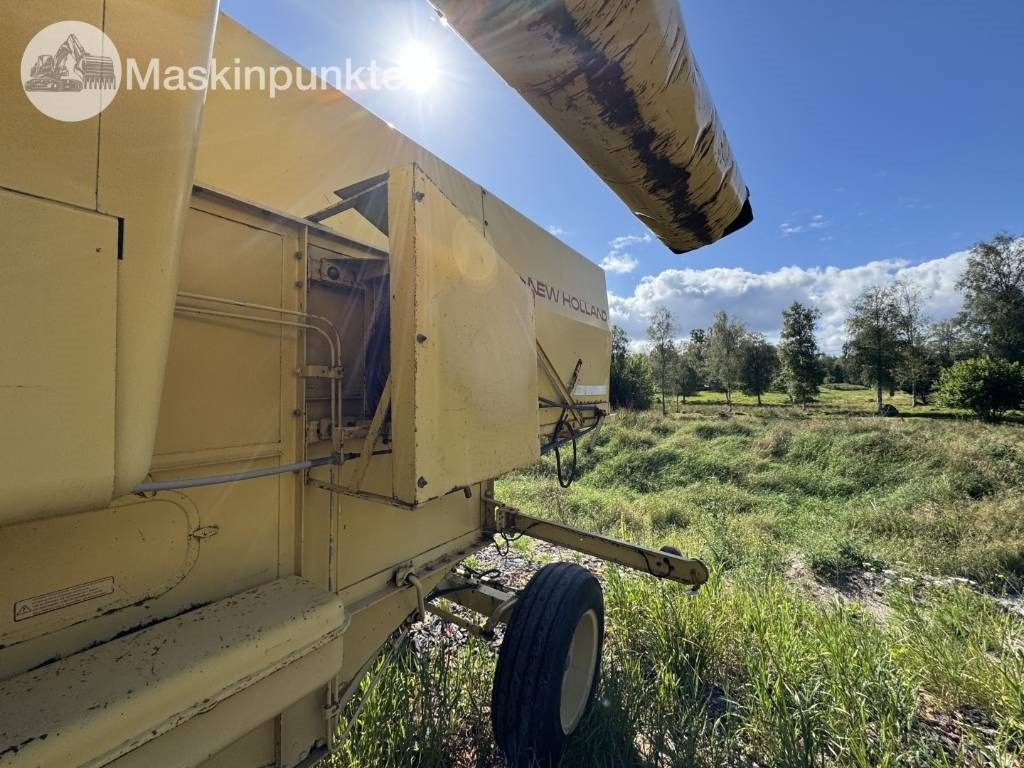 Cosechadora de granos New Holland 1530: foto 11 Cosechadora de granos New Holland 1530: foto 11