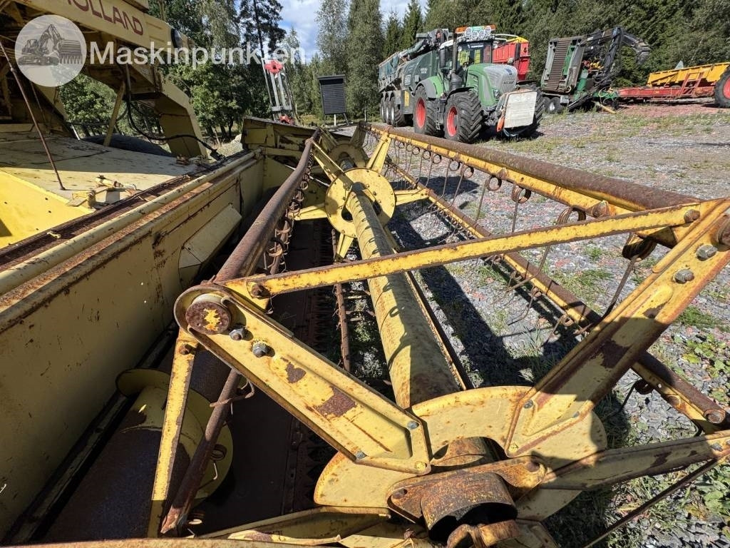 Cosechadora de granos New Holland 1530: foto 33 Cosechadora de granos New Holland 1530: foto 33
