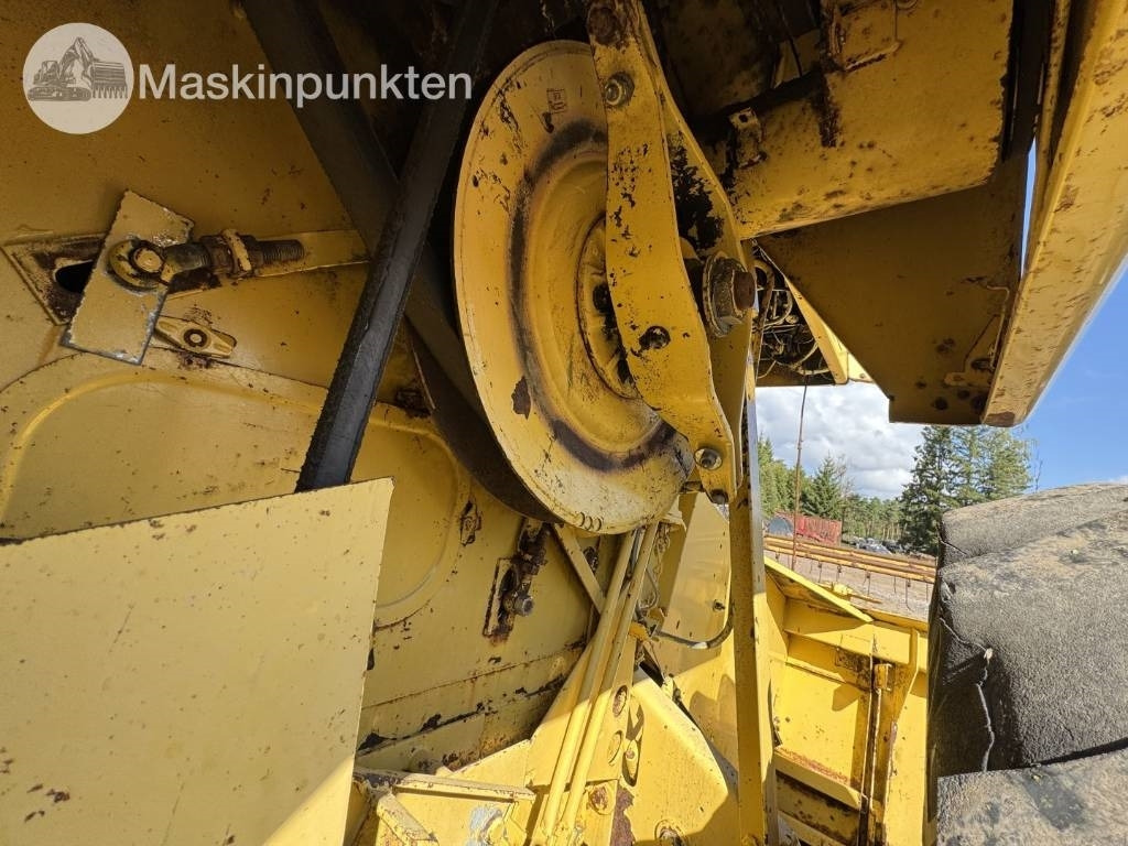 Cosechadora de granos New Holland 1530: foto 25 Cosechadora de granos New Holland 1530: foto 25