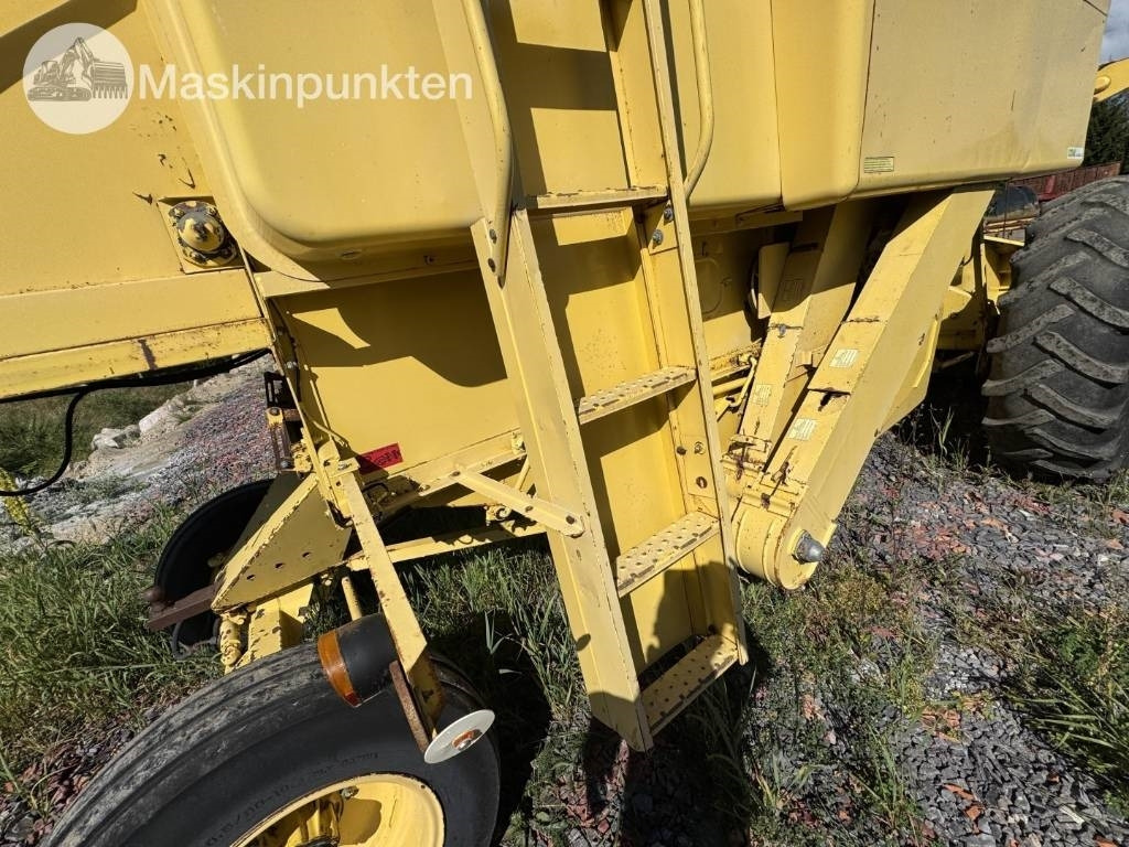 Cosechadora de granos New Holland 1530: foto 22 Cosechadora de granos New Holland 1530: foto 22