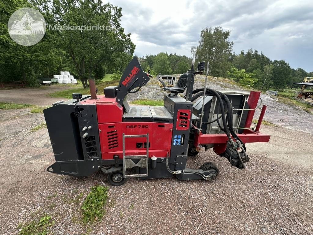 Rellock RSF 750  - Zanjadora: foto 1 Rellock RSF 750  - Zanjadora: foto 1