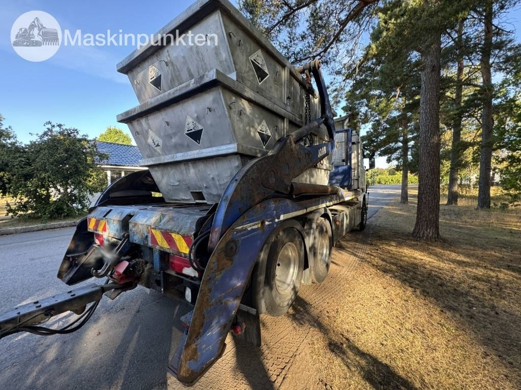 Scania R 560 LB - Camión portacontenedor de cadenas: foto 4 Scania R 560 LB - Camión portacontenedor de cadenas: foto 4