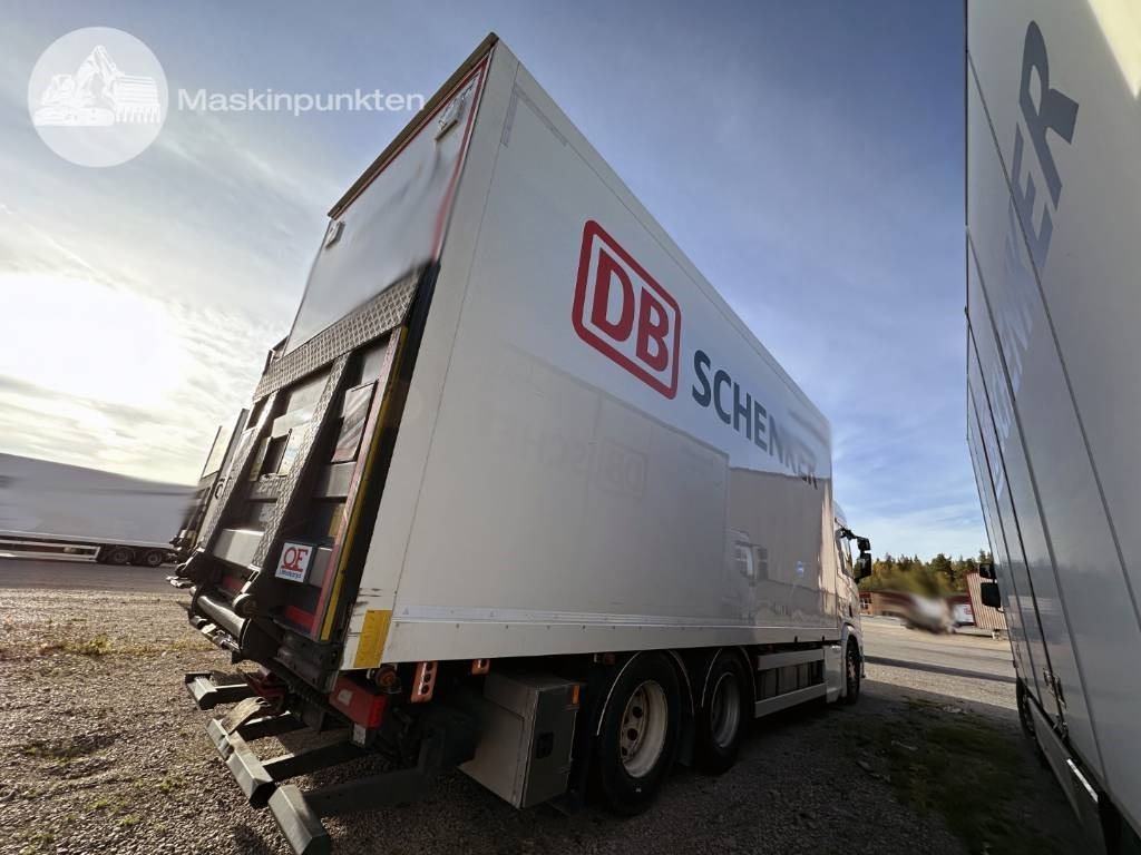 Scania R 580 - Camión caja cerrada: foto 5 Scania R 580 - Camión caja cerrada: foto 5