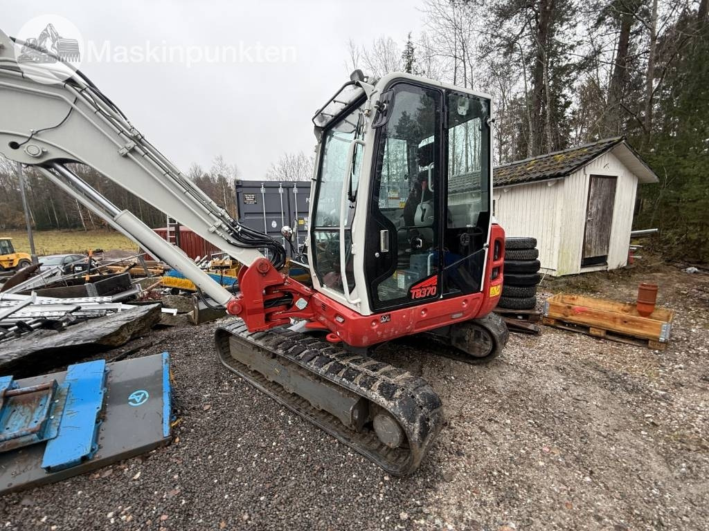 Takeuchi TB 370 - Excavadora de cadenas: foto 1 Takeuchi TB 370 - Excavadora de cadenas: foto 1