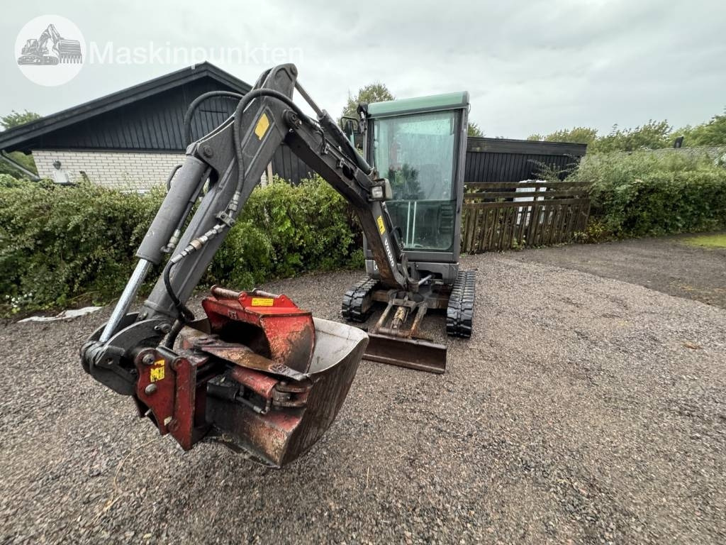 Volvo EC 18 C - Miniexcavadora: foto 1 Volvo EC 18 C - Miniexcavadora: foto 1