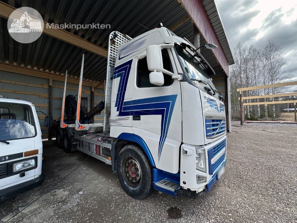 Volvo FH 12 540 - Camión forestal: foto 2 Volvo FH 12 540 - Camión forestal: foto 2