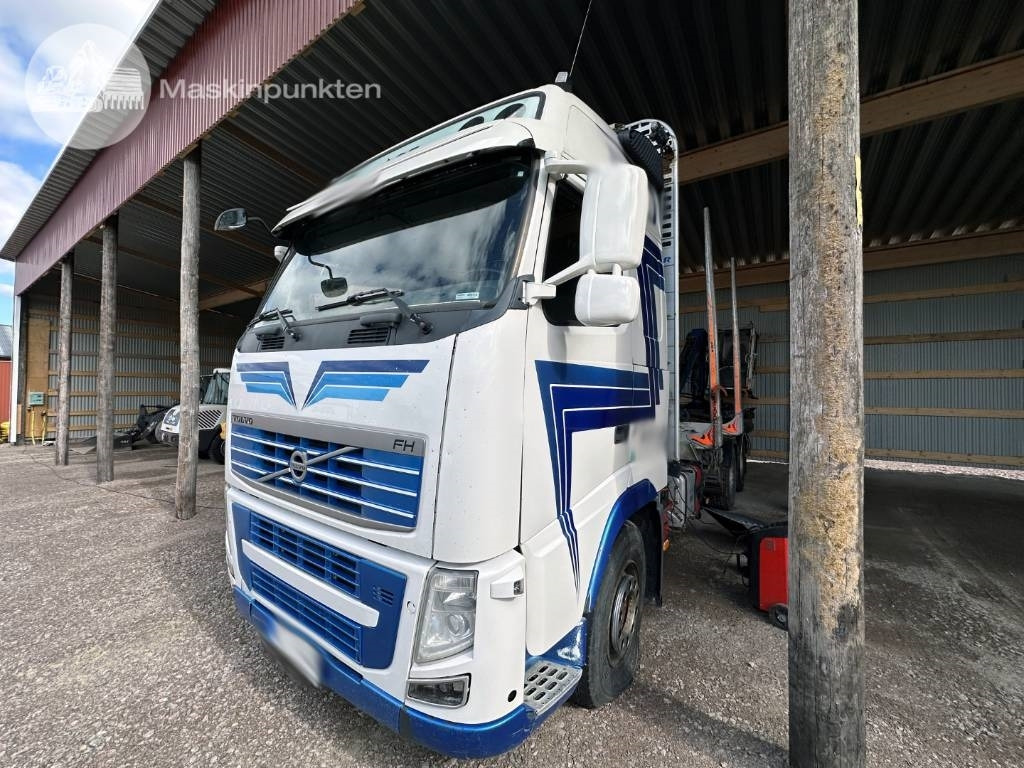 Volvo FH 12 540 - Camión forestal: foto 1 Volvo FH 12 540 - Camión forestal: foto 1