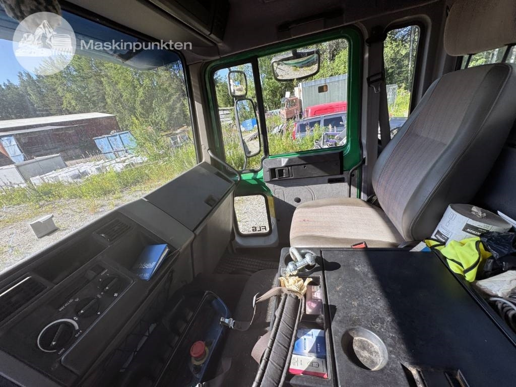 Camión grúa Volvo FL 614: foto 35