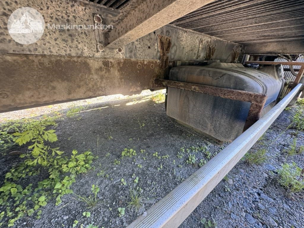 Camión grúa Volvo FL 614: foto 22